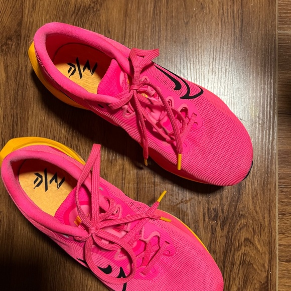Nike Zoom Fly 5 'Hyper Pink' - Picture 3 of 6